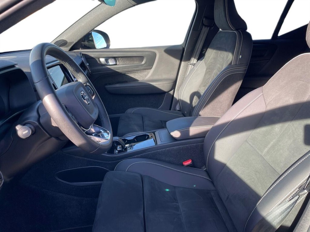 Volvo XC40 P6 Recharge Plus 231HK 5d Aut. - Image 10
