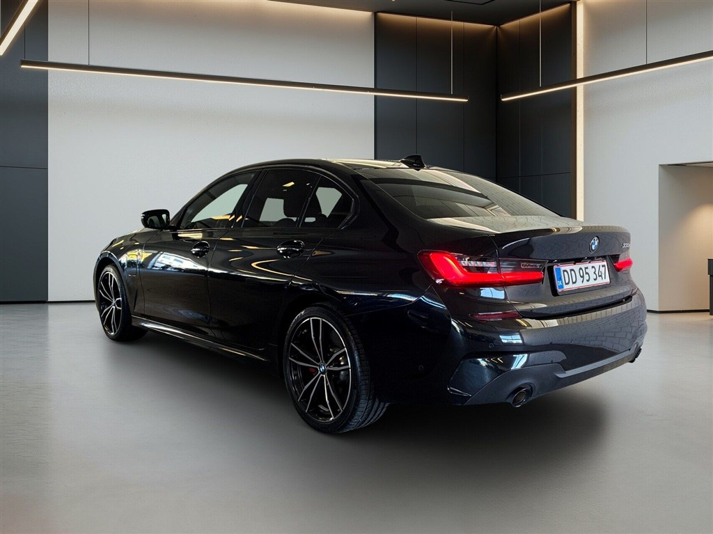 BMW 330e 2,0 Plugin-hybrid M-Sport Steptronic 292HK 8g Aut. - Image 2
