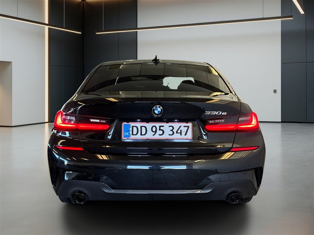 BMW 330e 2,0 Plugin-hybrid M-Sport Steptronic 292HK 8g Aut. - Image 4