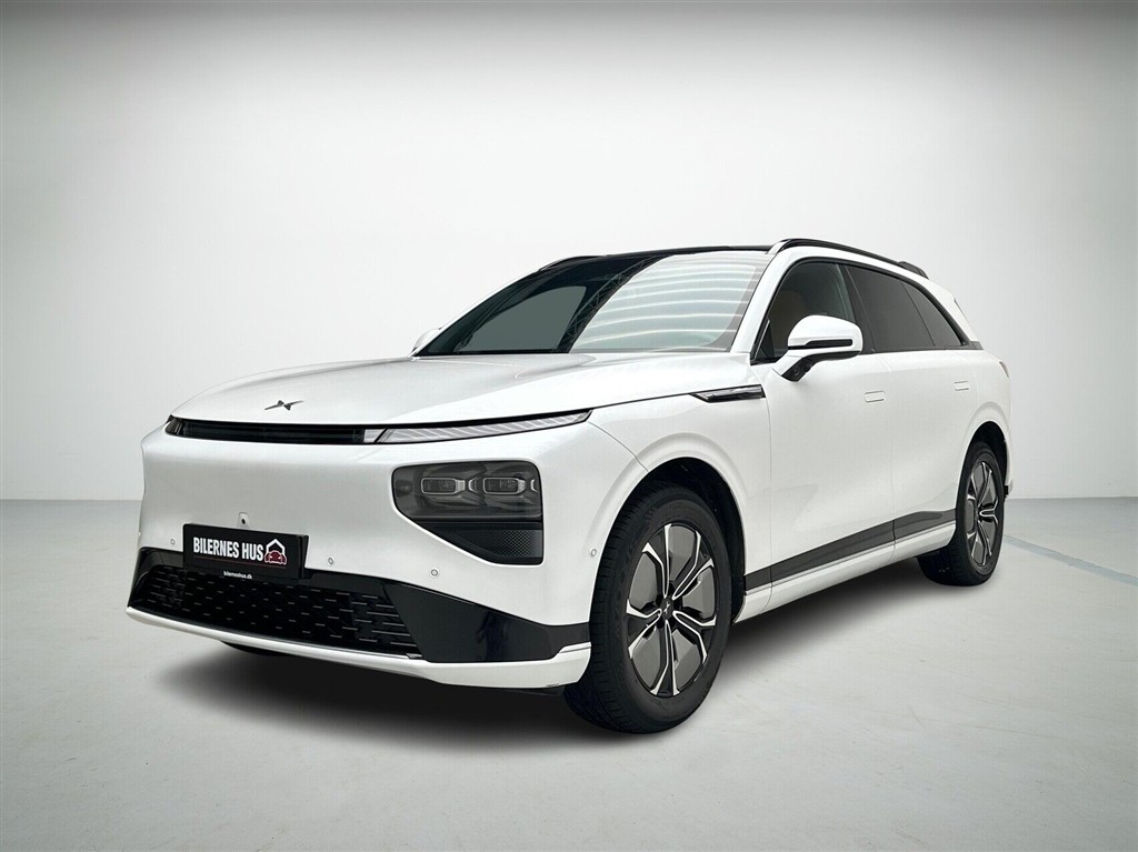 Xpeng G9 EL Standard Range 313HK 5d Aut.