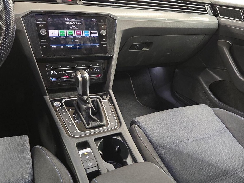 VW Passat Variant 1,4 TSI Plugin-hybrid GTE HIGH DSG 218HK Stc 6g Aut. - Image 14