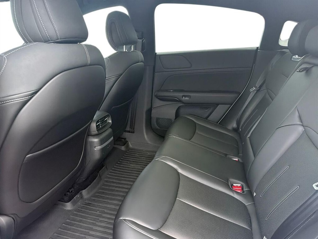 Xpeng G6 EL Performance AWD 476HK 5d Aut. - Image 14