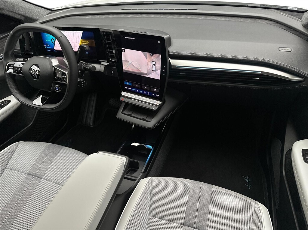 Renault Scénic E-TECH Iconic 220HK Aut. - Image 11