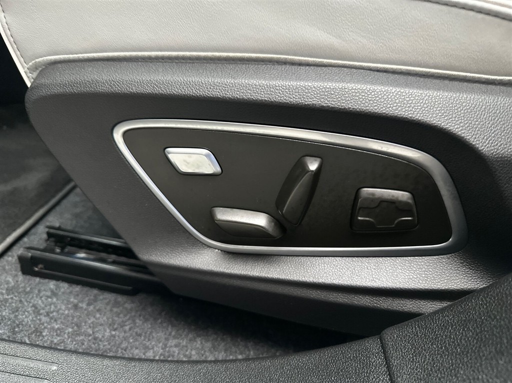 Renault Scénic E-TECH Iconic 220HK Aut. - Image 20