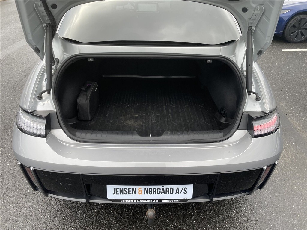 Hyundai Ioniq 6 Electric 77,4 kWh Advanced 229HK Aut. - Image 4