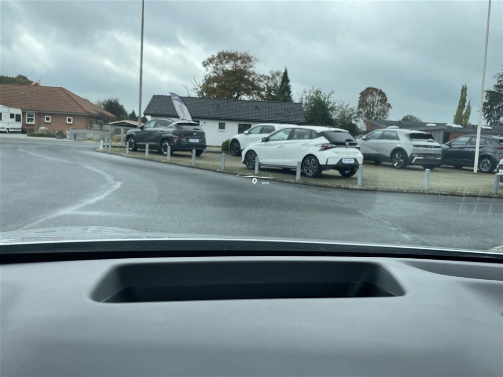 Hyundai Ioniq 6 Electric 77,4 kWh Advanced 229HK Aut. - Image 8