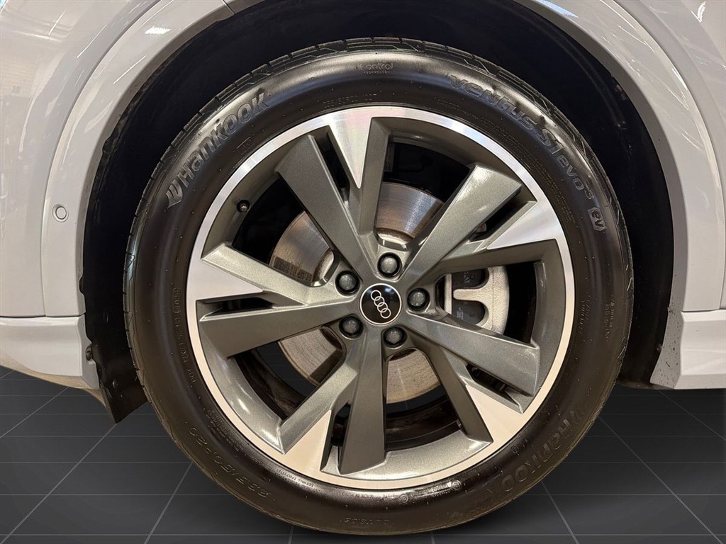 Audi Q4 55 E-tron S Line Edition Quattro 340HK 5d Aut. - Image 6
