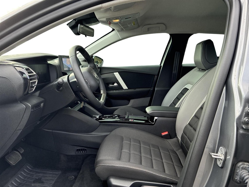 Citroën e-C4 X EL Max 156HK 5d Aut. - Image 4