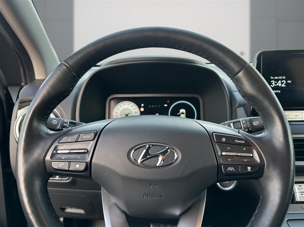 Hyundai Kona Electric 64 kWh Ultimate 204HK 5d Aut. - Image 13