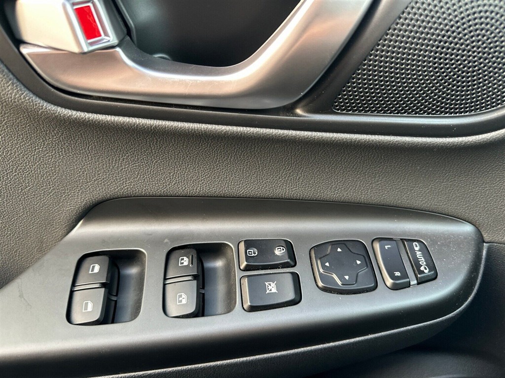 Hyundai Kona Electric 64 kWh Ultimate 204HK 5d Aut. - Image 19