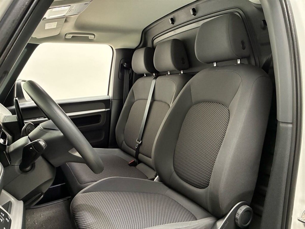 VW ID.Buzz Cargo EL Pro 204HK Van Aut. - Image 12