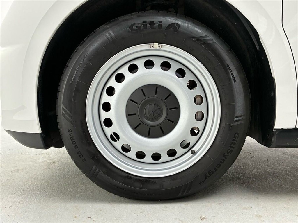 VW ID.Buzz Cargo EL Pro 204HK Van Aut. - Image 11
