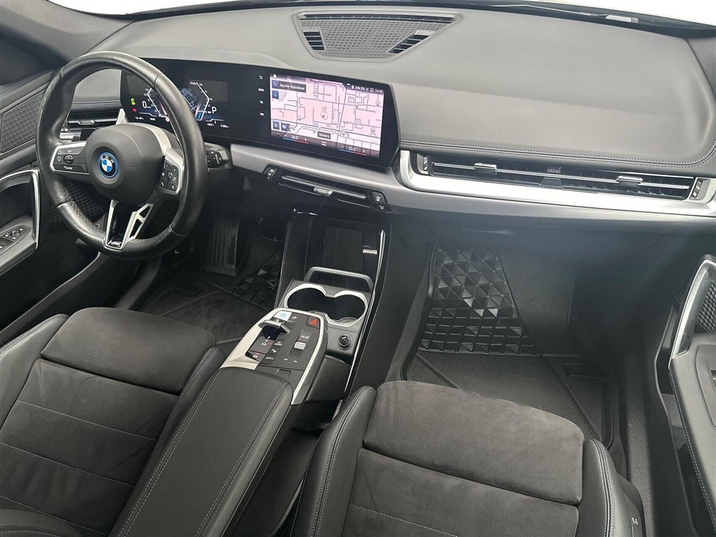 BMW iX1 xDrive30 EL M-Sport 4x4 313HK 5d Aut. - Image 11