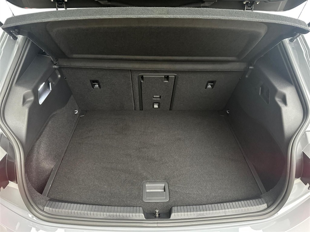 Cupra Born EL Dinamica Pack High 204HK 5d Aut. - Image 14