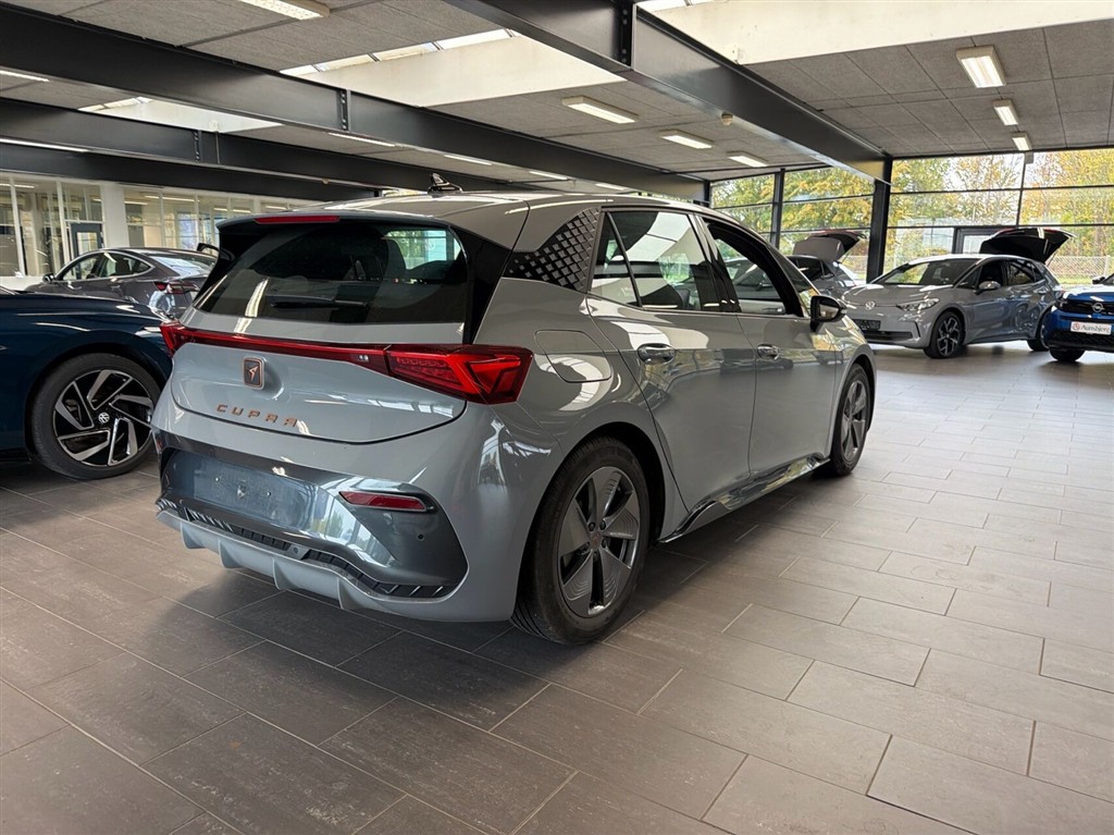 Cupra Born EL 204HK 5d Aut. - Image 3