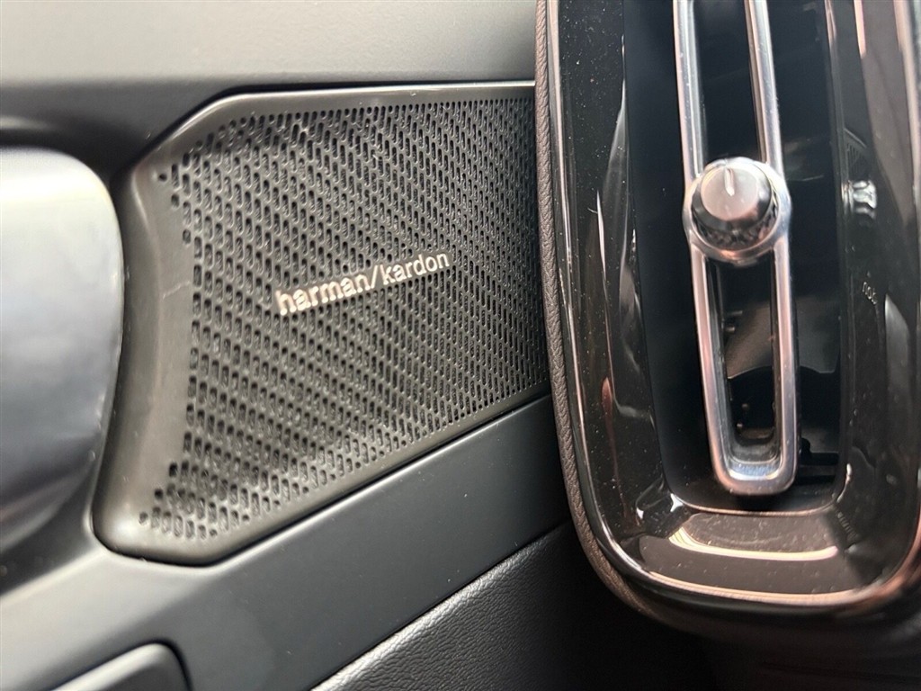 Volvo XC40 P6 Recharge Ultimate 231HK 5d Aut. - Image 18