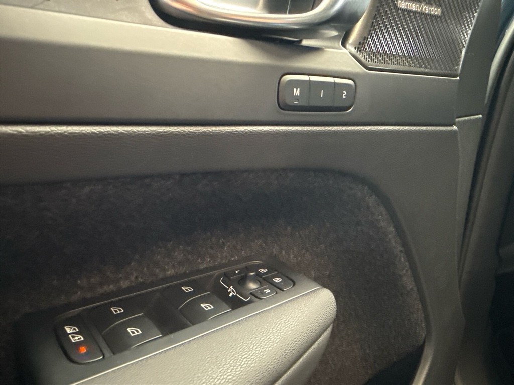Volvo XC40 P6 Recharge Ultimate 231HK 5d Aut. - Image 31