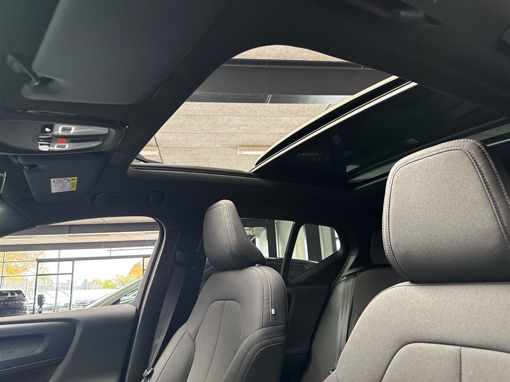 Volvo XC40 P6 Recharge Ultimate 231HK 5d Aut. - Image 17