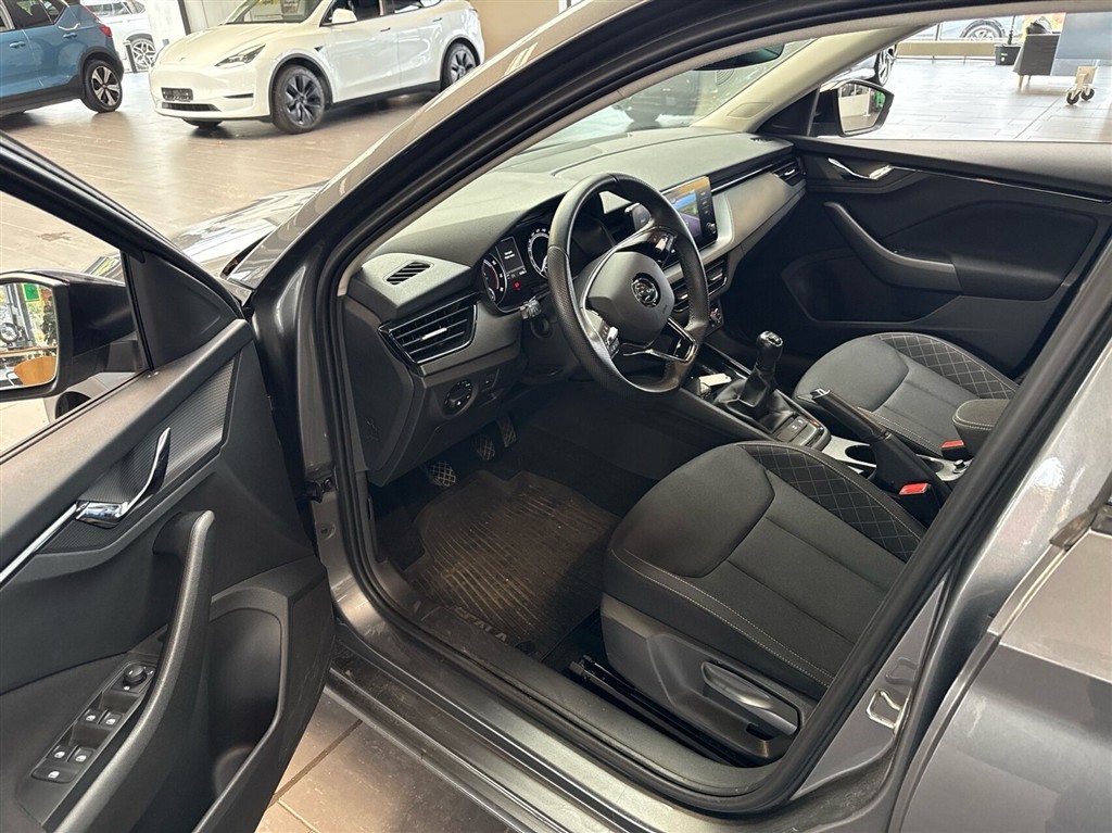 Skoda Scala 1,0 TSI Blackline 110HK 5d 6g - Image 3