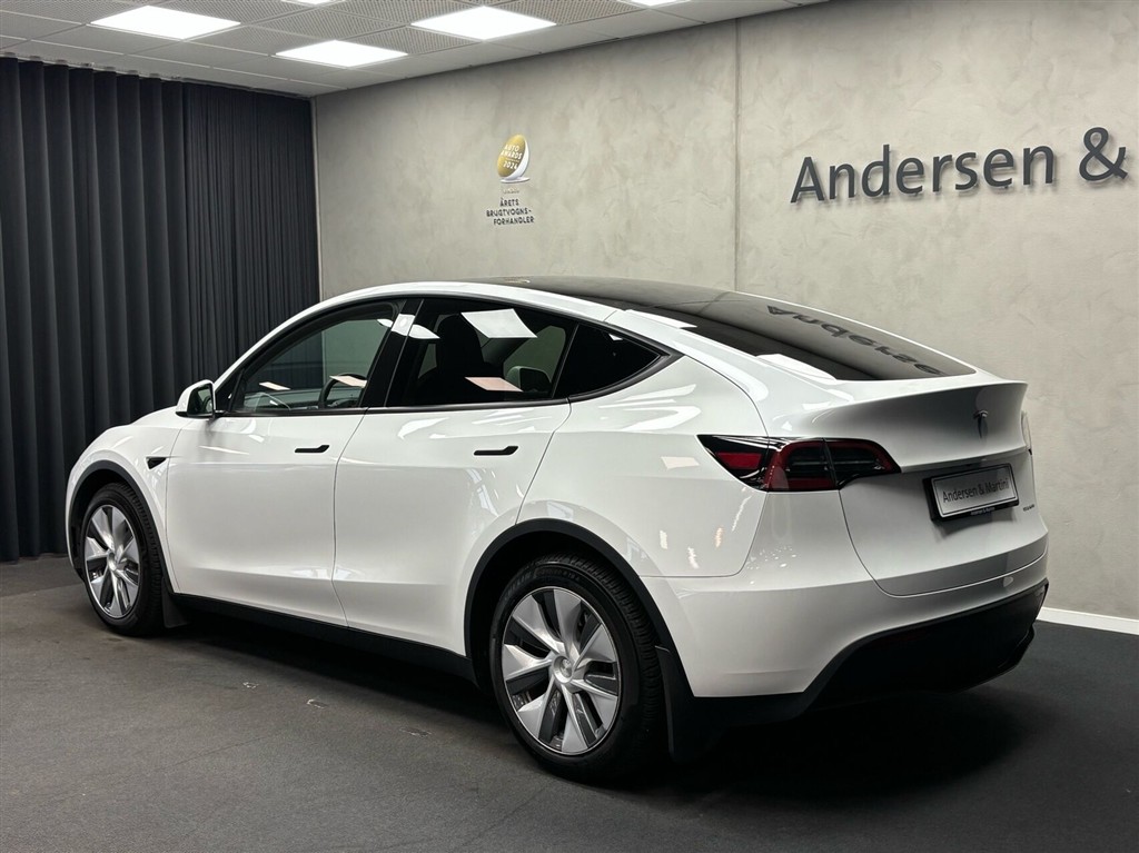 Tesla Model Y EL Long Range AWD 514HK 5d Aut. - Image 4