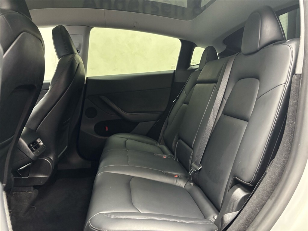 Tesla Model Y EL Long Range AWD 514HK 5d Aut. - Image 12
