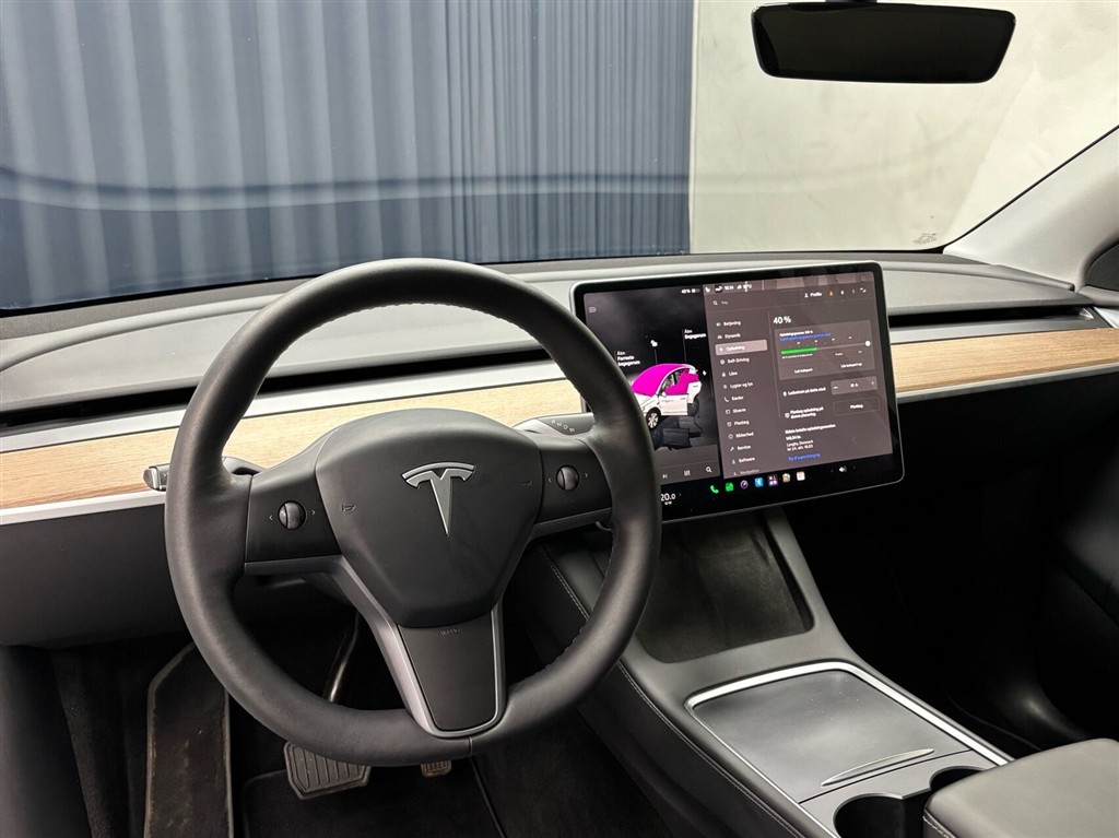 Tesla Model Y EL Long Range AWD 514HK 5d Aut. - Image 13