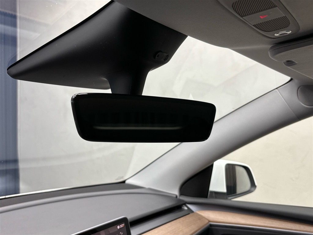 Tesla Model Y EL Long Range AWD 514HK 5d Aut. - Image 29