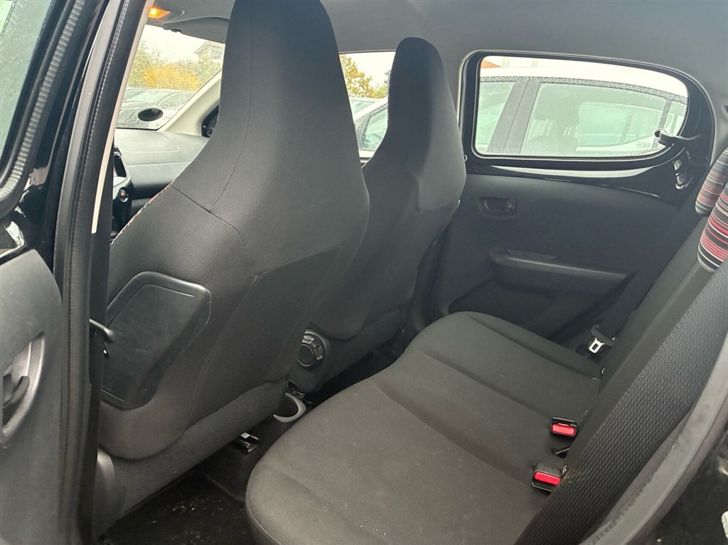 Citroën C1 1,0 VTi Sportline 72HK 5d - Image 4