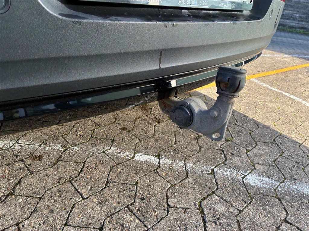 Volvo XC40 P8 Recharge Twin Plus AWD 408HK 5d Aut. - Image 4